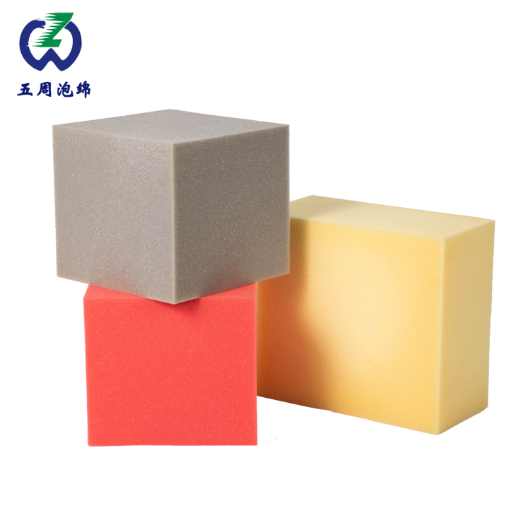 游樂場(chǎng)選購彩色的海綿塊時(shí)需要注意什么？