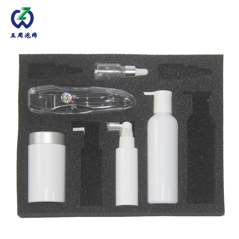 化妝品廠(chǎng)商如何提高包裝檔次以吸引客戶(hù)？