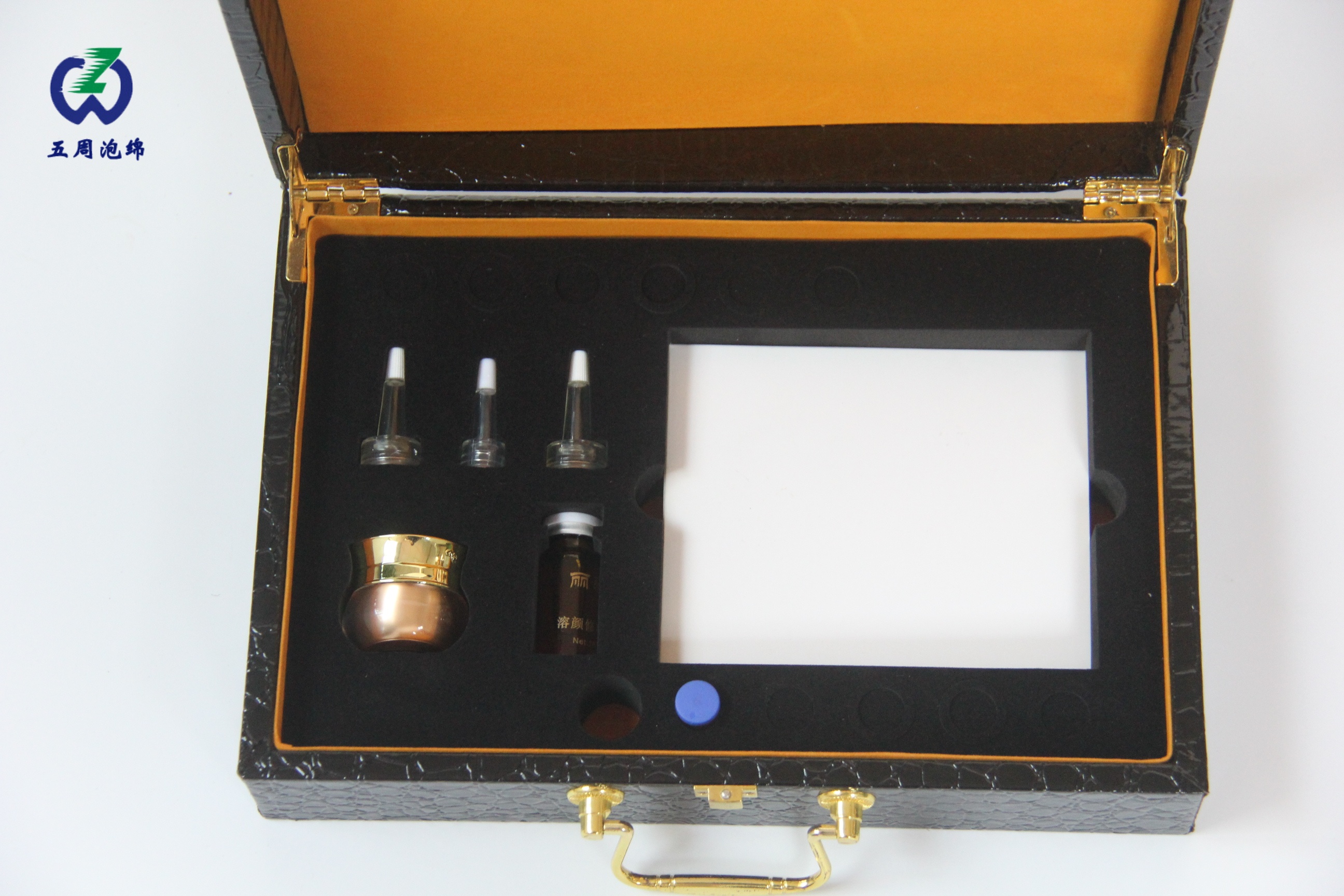 從手機到精密儀器！深度解析EVA泡棉內(nèi)襯的萬能定制密碼