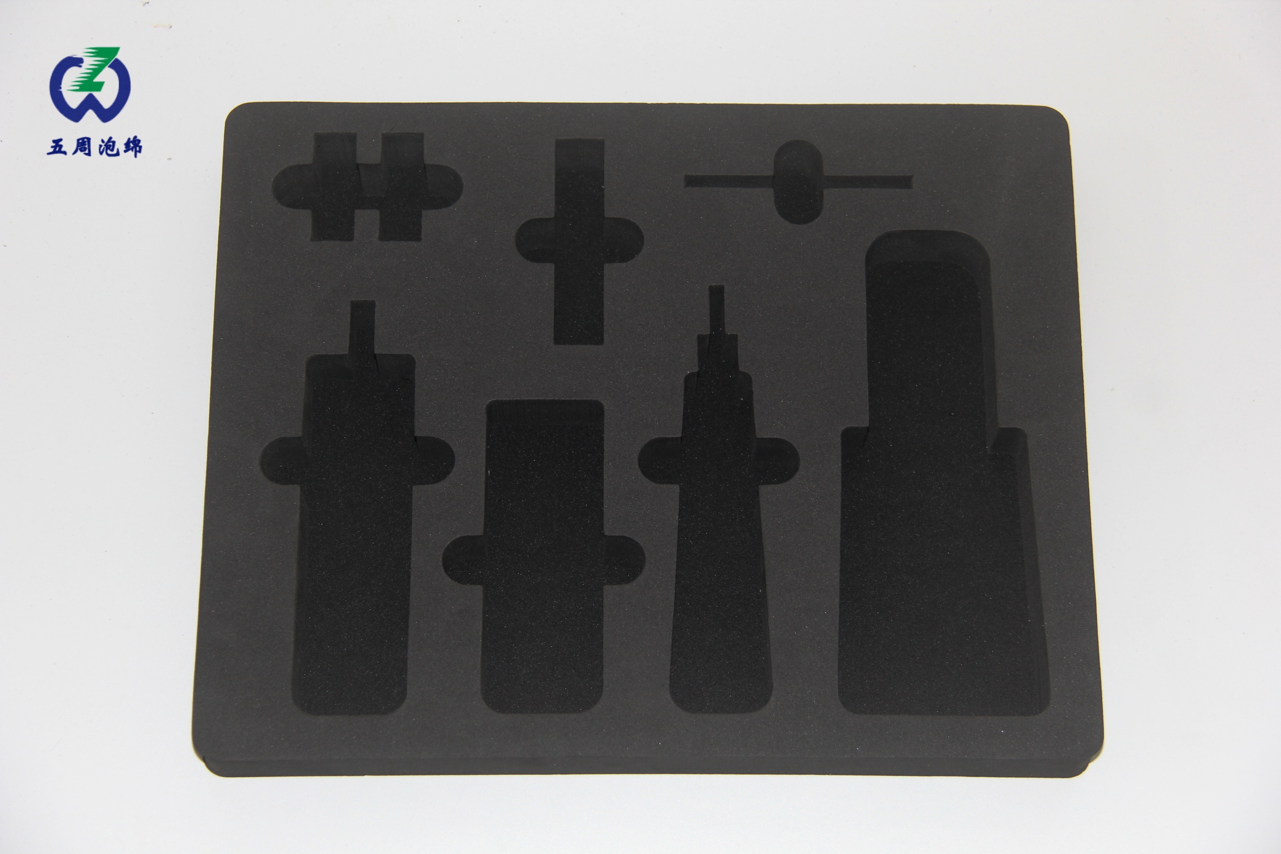 產(chǎn)品與設(shè)備雙驅(qū)動(dòng)，五周泡棉的硬核實(shí)力