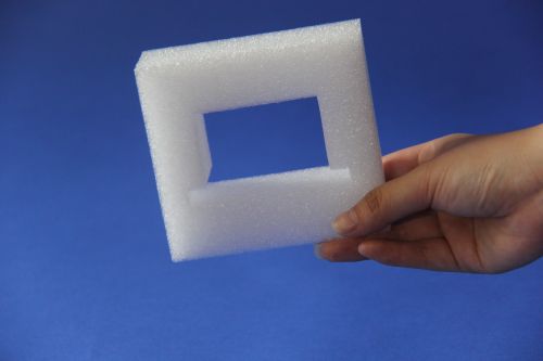 工藝品包裝用 EPE 珍珠棉內(nèi)襯？這樣定制更顯高端