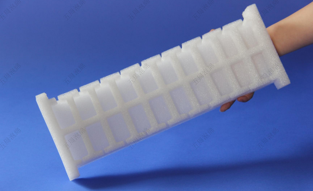 長(zhǎng)條形珍珠棉托盤(pán)：口服液瓶的批量周轉(zhuǎn)方案