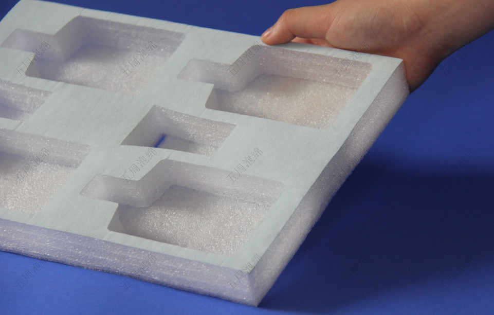 異形珍珠棉內(nèi)襯：醫(yī)療器械組件的精密定位方案